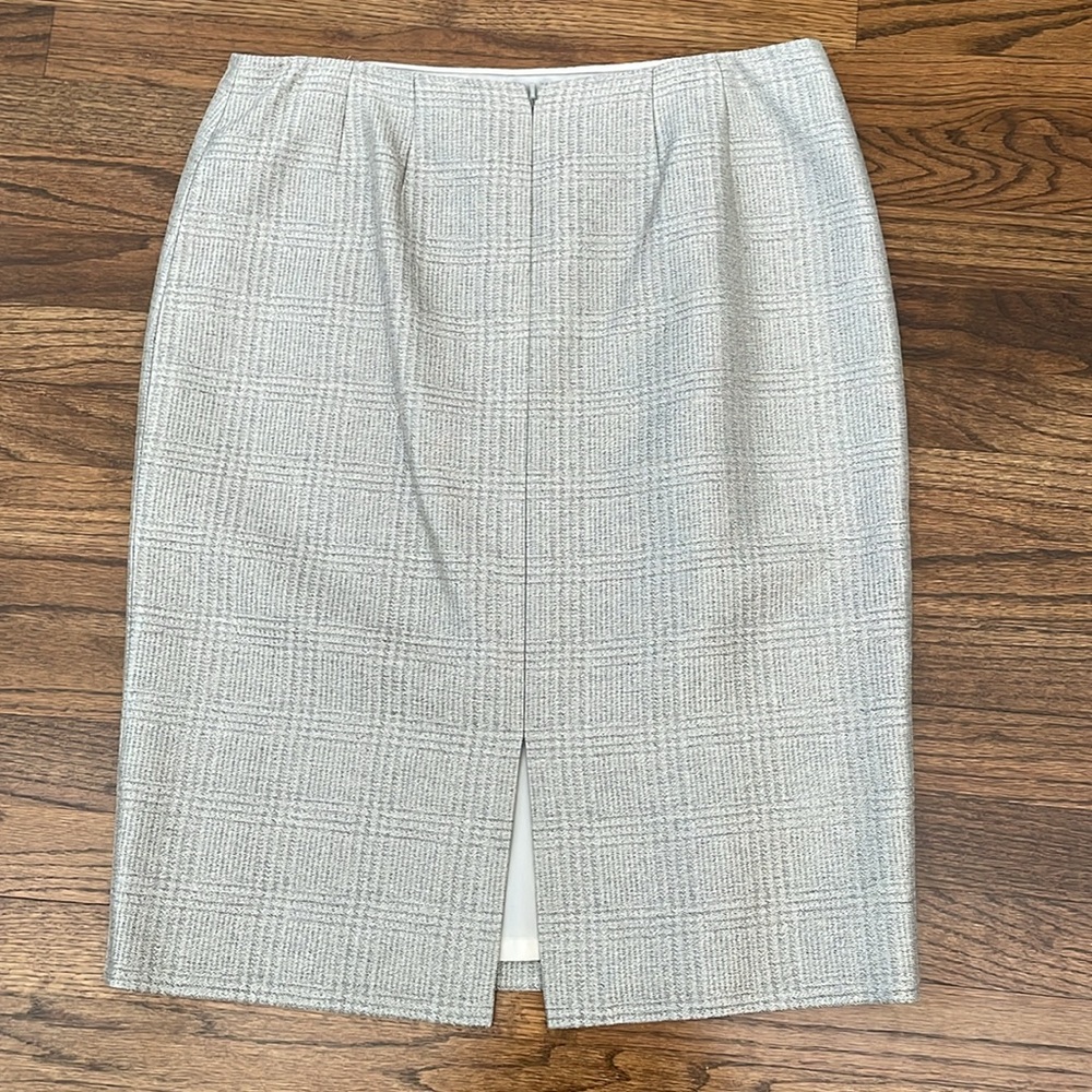 Ellen Tracy Silver Gray Pattern Pencil Skirt - image 3
